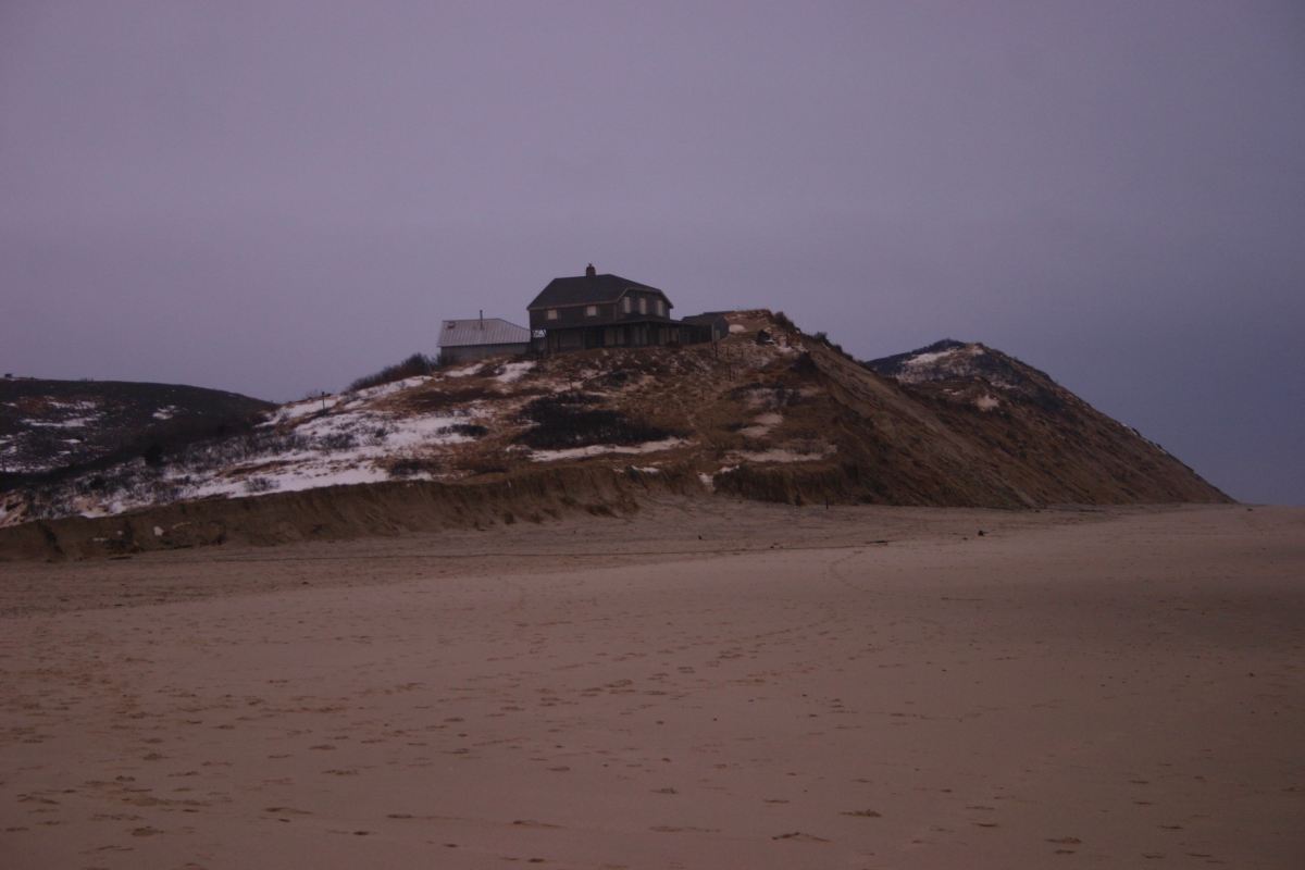 Houses to the north; note angle of dunes